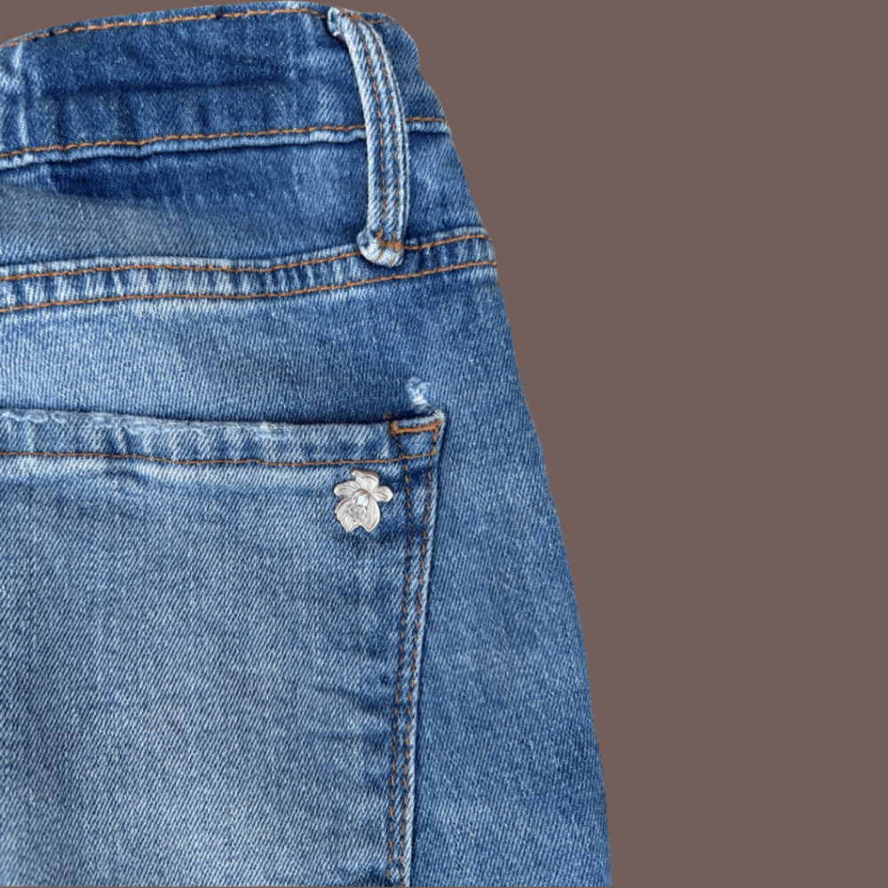 Black Orchid Skinny Flare Jeans | Medium Wash | Size 28 | Vintage-Inspired - Picture 3 of 6